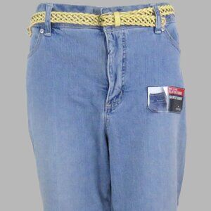 NWT St. Johns Bay Women's Blue Jean Belted Secretly Slender Capris Size 16 C1936